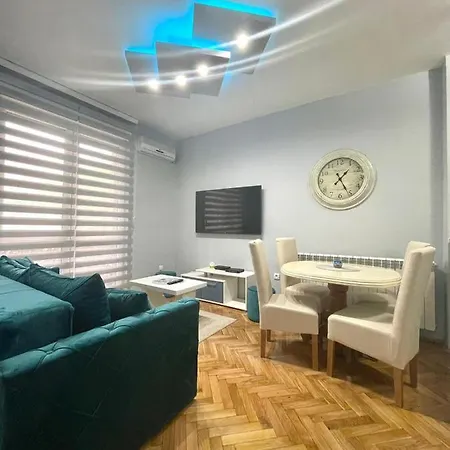 Stan Na Dan Aleksandar Apartment *